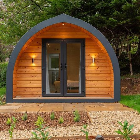 The Plough Inn Cabins Ramsden Exterior foto